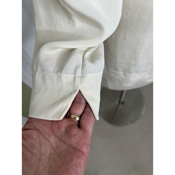 Talbots 100% Pure Silk Vintage Cream Light Academia Boxy Fit Blouse Size 16 - Picture 7 of 11